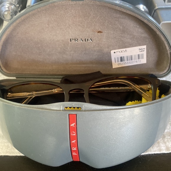 Prada frames - Picture 9 of 12